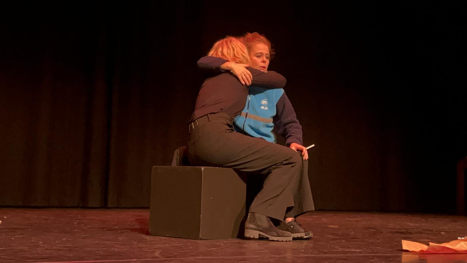 Intiem tweegesprek (AH-jas)- Theatergroep pit speelt 10 oktober 2025